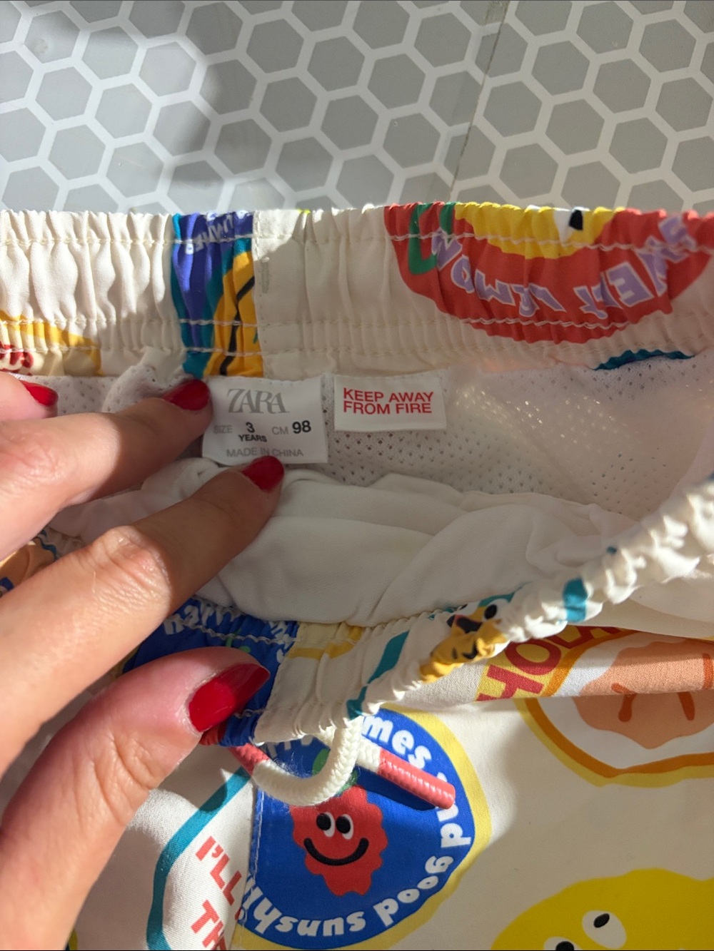 Zara Toddler Boys White Swim Shorts with Multicolor Smile Print 3T